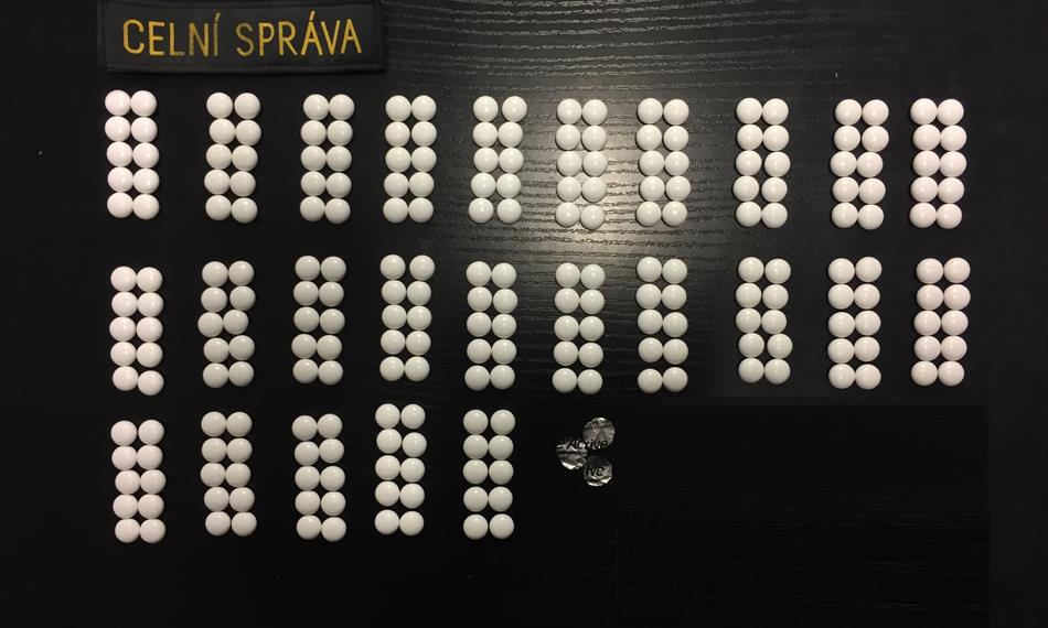 2016-12-8-1124tablety v mletém masuII.jpg